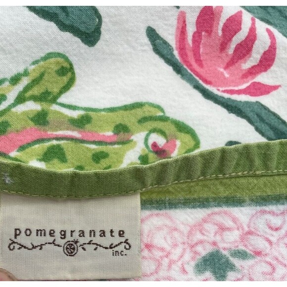 Pomegranate Cotton Napkins Set of 4 Pink & Green Frogs Lily Pads Whimsical - Picture 10 of 11